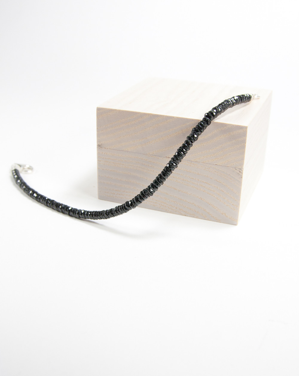 Bracelet en spinelle noir, Sanuk Création, Bayonne