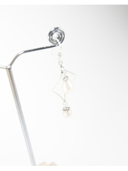Boucles d'oreilles en perle d'eau douce, collection équilibre, Sanuk Création, Bayonne