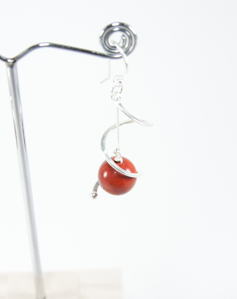 Boucles d'oreilles torsadé, jaspe rouge, Sanuk Création