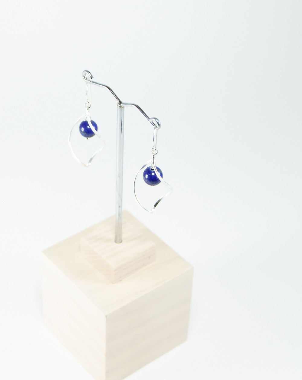 Boucles d'oreilles vrille en Lapis lazuli, Sanuk Création