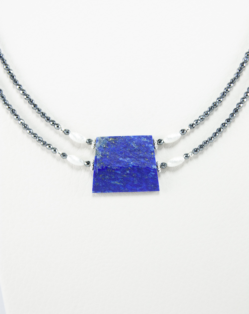 Collier double en Hématite et Lapis Lapis Lazuli, Sanuk Création. Créateurs Français