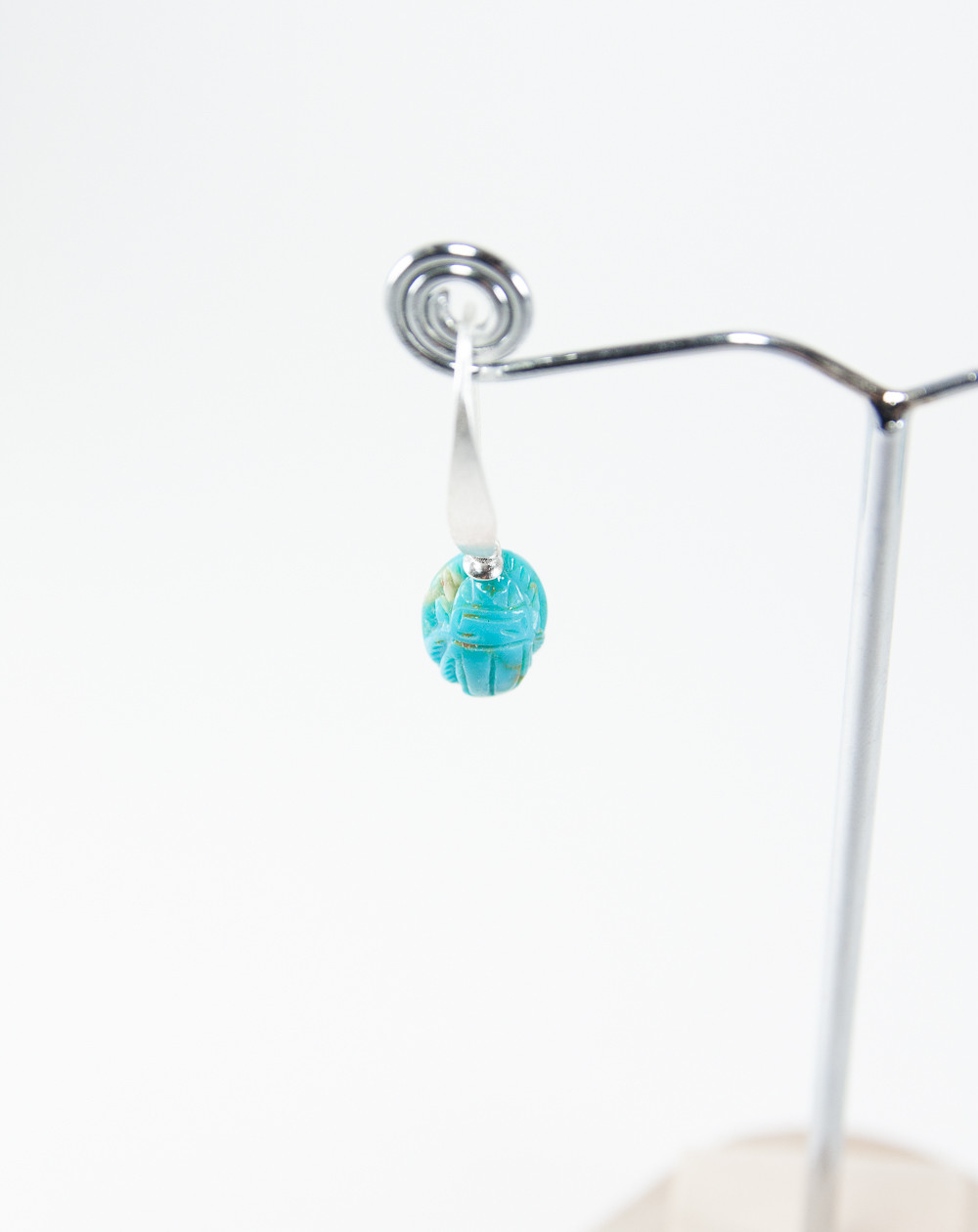 Boucles d'oreilles en scarabée Turquoise, Sanuk création. Créateurs Français