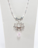 Sautoir Fleur de Lotus Quartz rose Labradorite, collection Dokbua. Créateurs Français, Sanuk Création