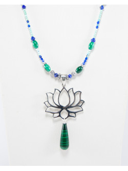 Sautoir fleur de Lotus en Malachite, Lapis Lazuli et Turquoise. Sanuk Création. Bayonne