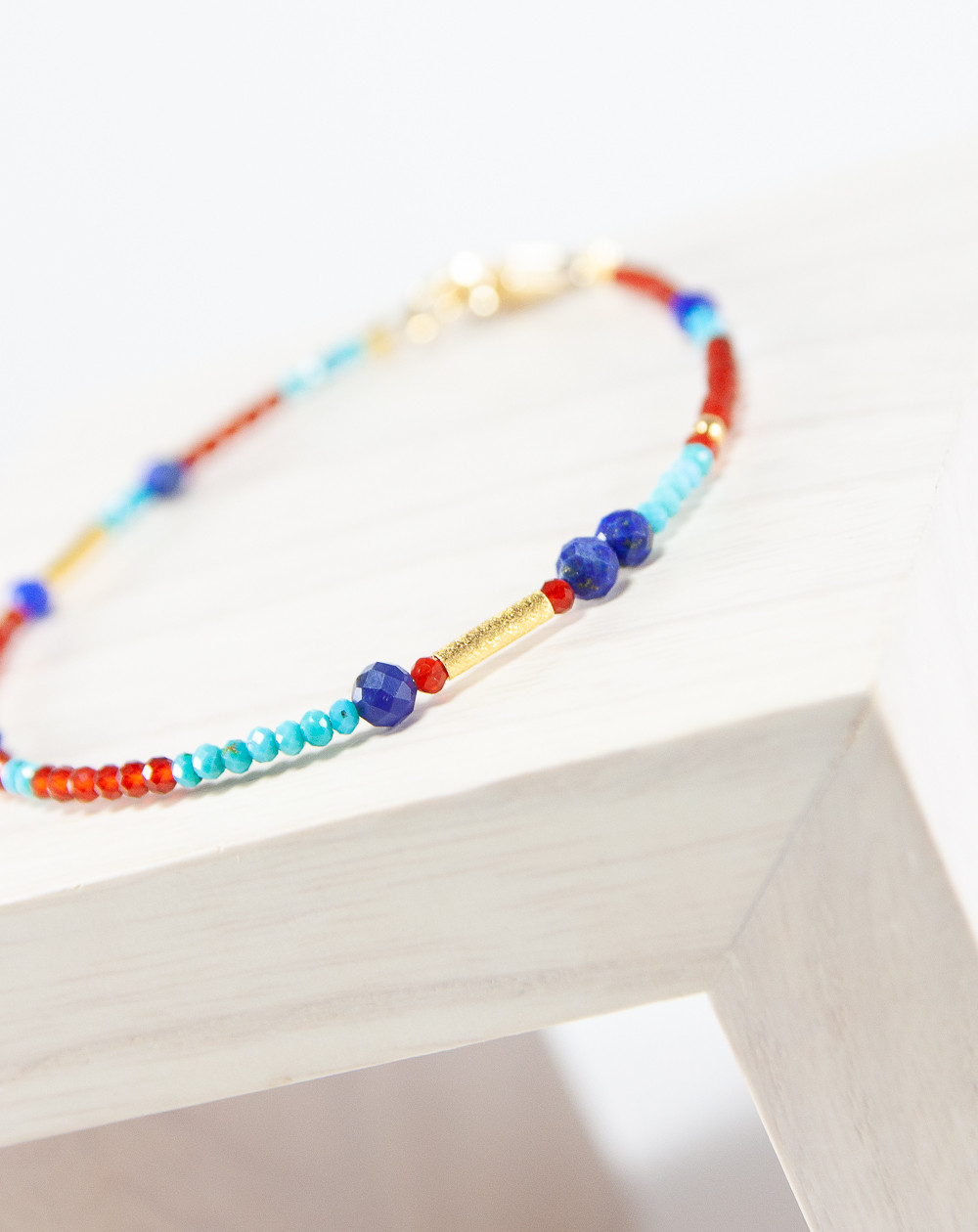 Bracelet collection épure, Lapis Lazuli, Cornaline, Turquoise. Sanuk Création. Bayonne